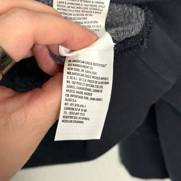 American Eagle x Mean Girls That’s So Fetch Sweatshirt Size Large - Picture 7 of 11